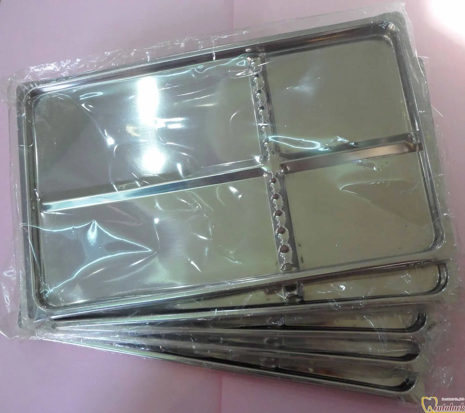 Khay Inox nhiều ngăn Tủ cực tím