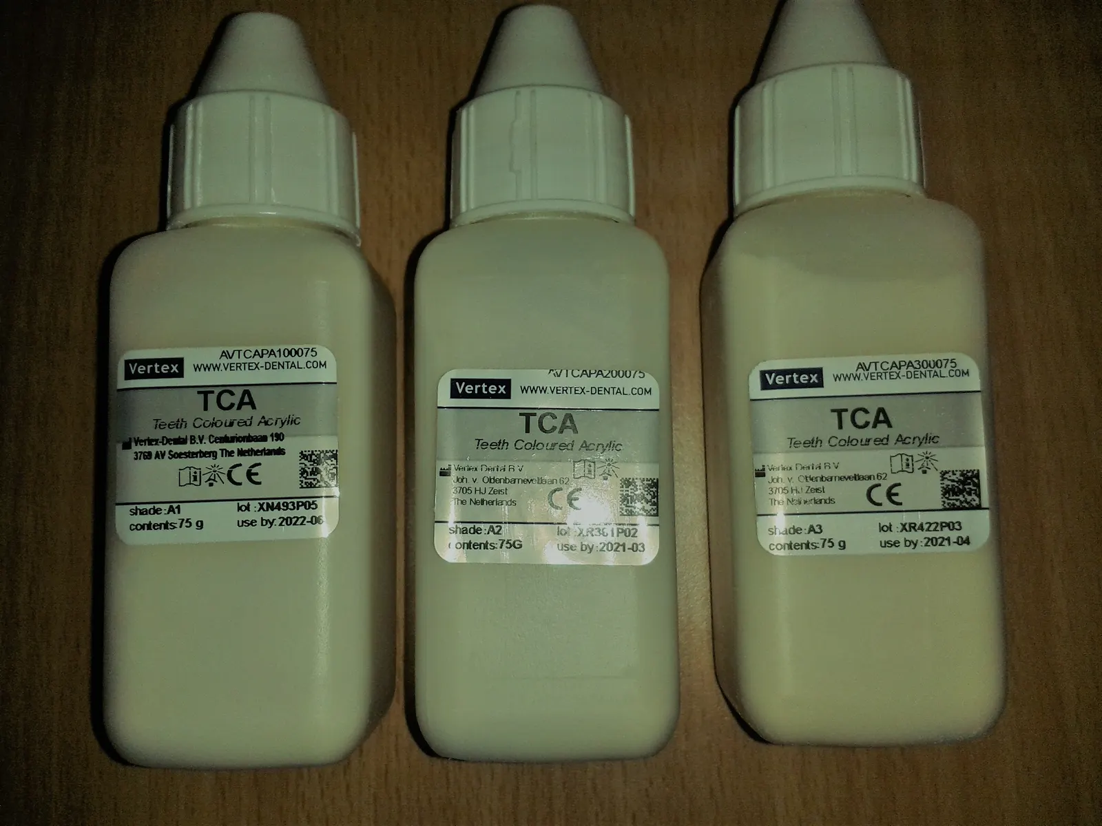 Teeth Colored Acrylic Powder B3 75g