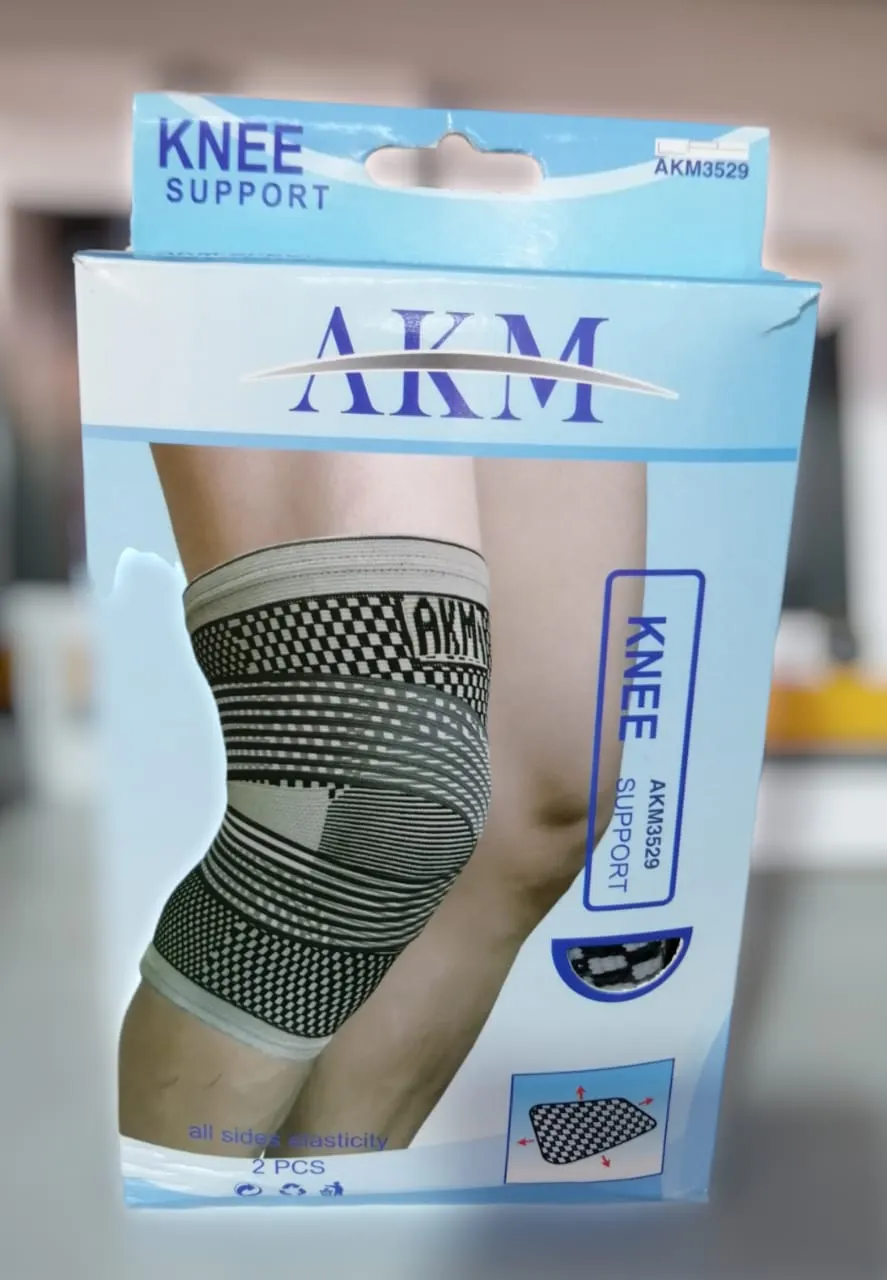 AKM KNEE SUPPORT WITH STRIPS | مشد ركبة مع رباط