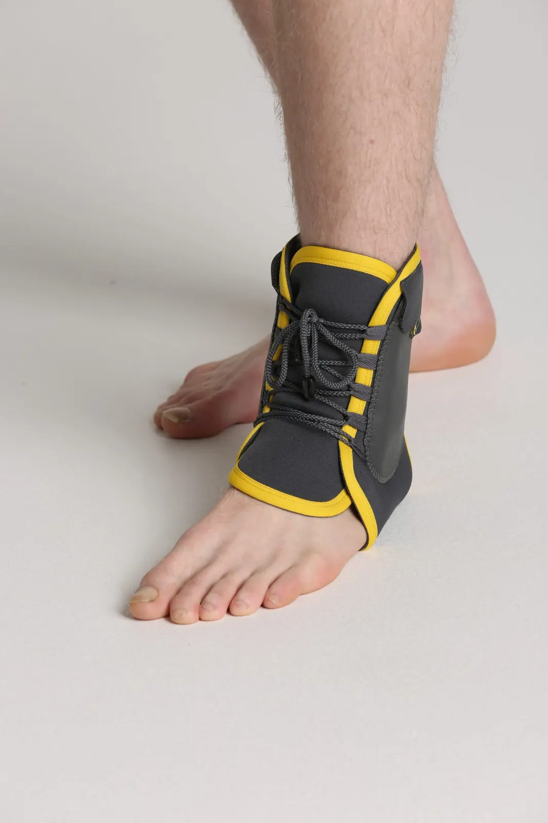 Ankle Support with Reinforcement (Laced) | دعامة الكاحل مع التعزيز (مربوطة)