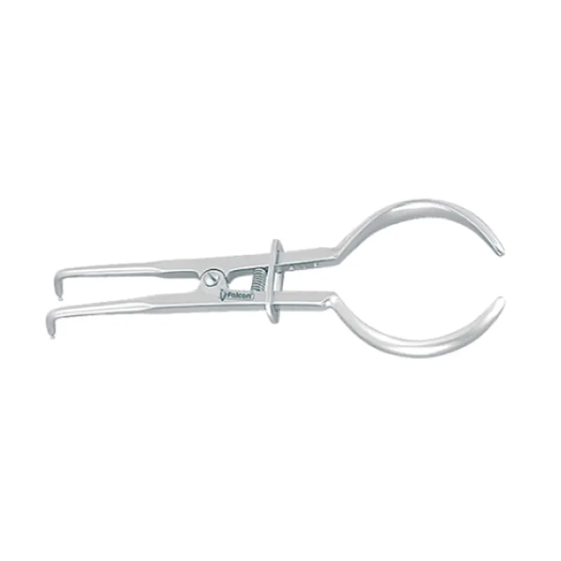 Pince à crampon