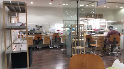 شركة الإبتسامة الماسية لتركيبات الاسنان