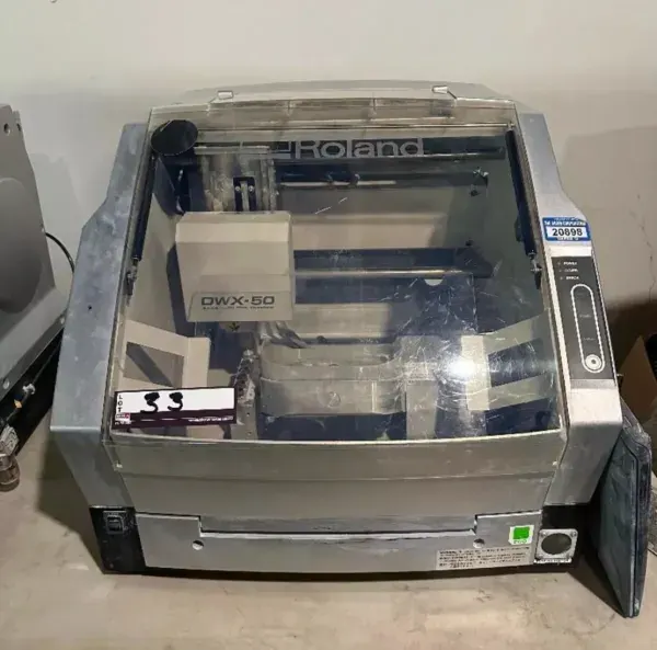 Roland 5-Axis DWX-50 Dental Mill (*No Control Board-No Back Panel for Parts)