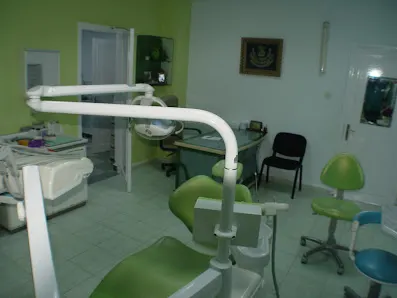عيادة الزهور للأسنان
