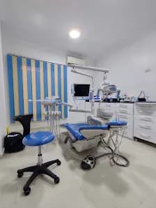 مركز الدكتور مراد لتجميل و علاج و زراعة الاسنان