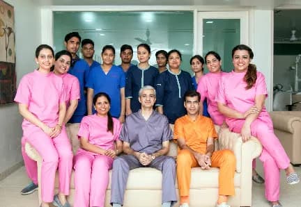 थे स्टर्लिंग डेंटल क्लिनिक
