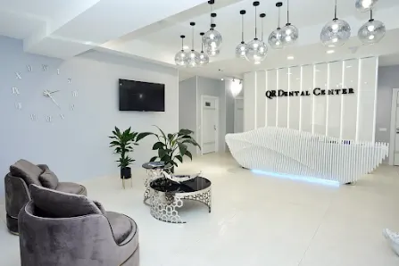 QR Dental Center
