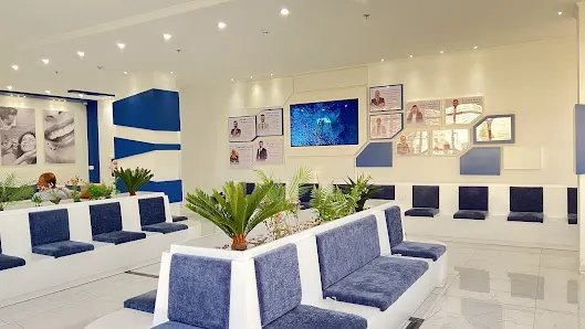 Hollywood Smile Studio Dental Clinic