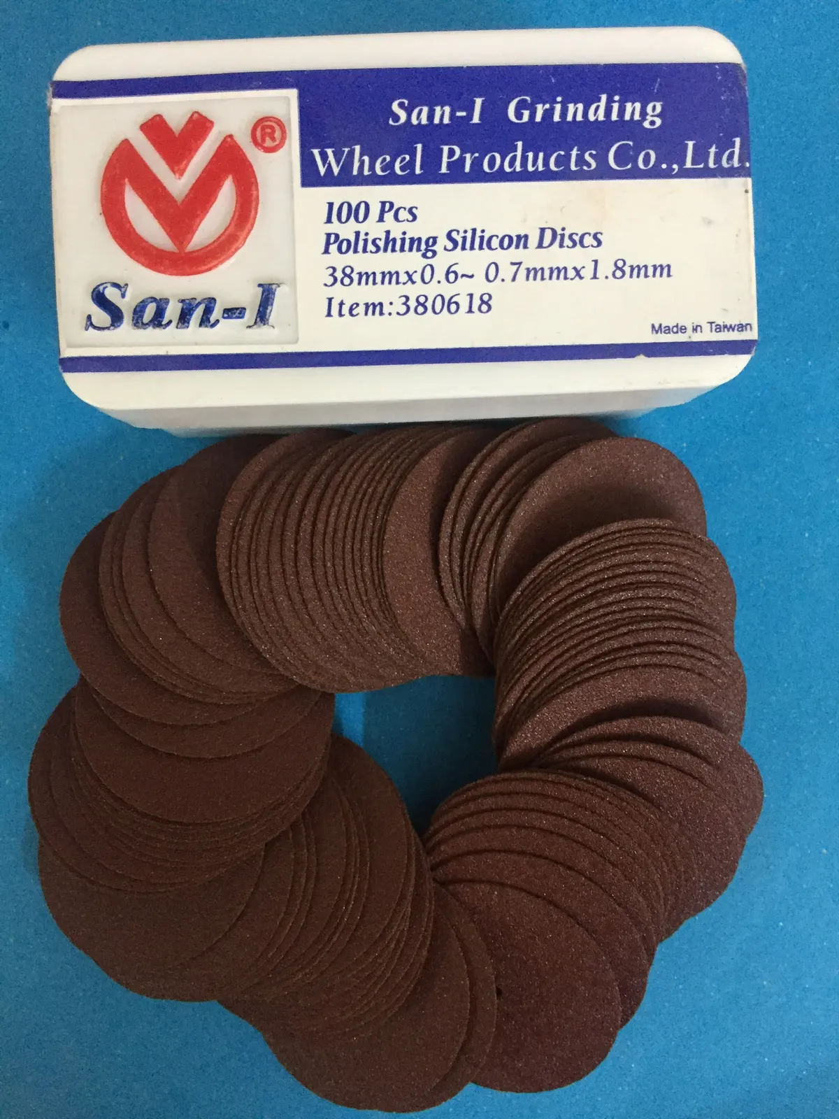 Đá cắt kim loại 0,6mm San-I (100c/hộp)