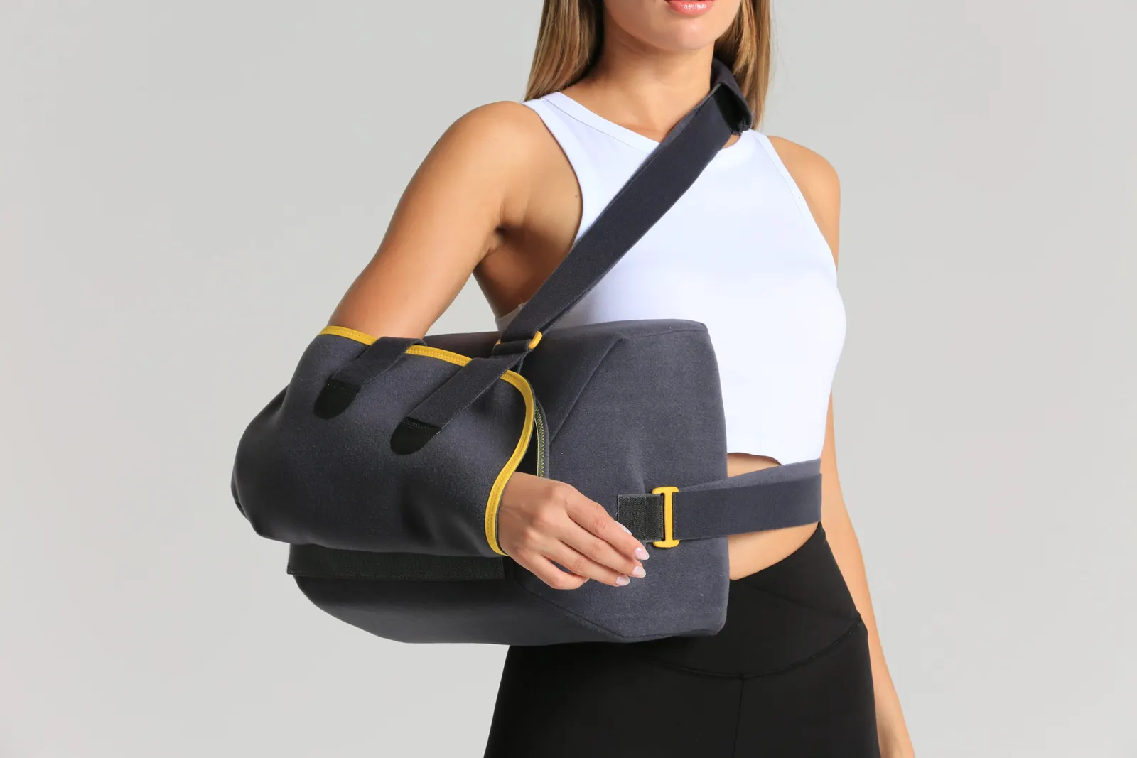 Arm Sling with 45°-60° Cushion | حامل ساعد مع وسادة