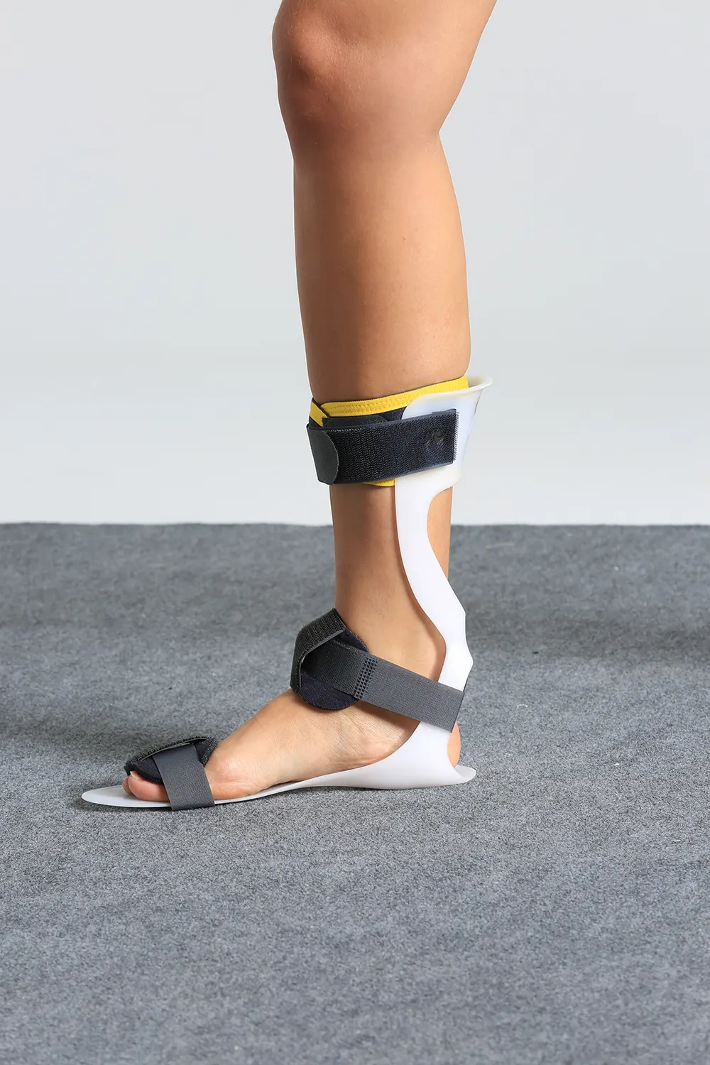 Ankle Foot Orthosis (AFO Day Splint) | جبيرة مضاد هبوط قدم نهاري