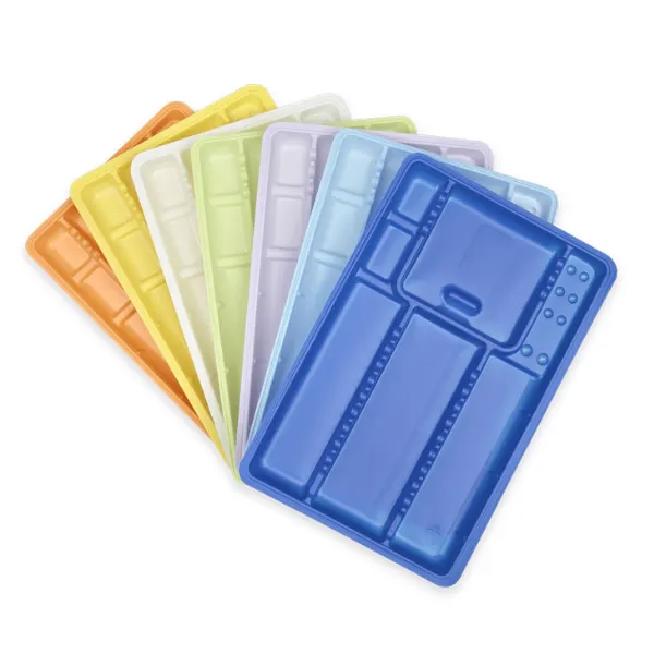 DISPOSABLE PLASTIC TRAYS (100PCS)